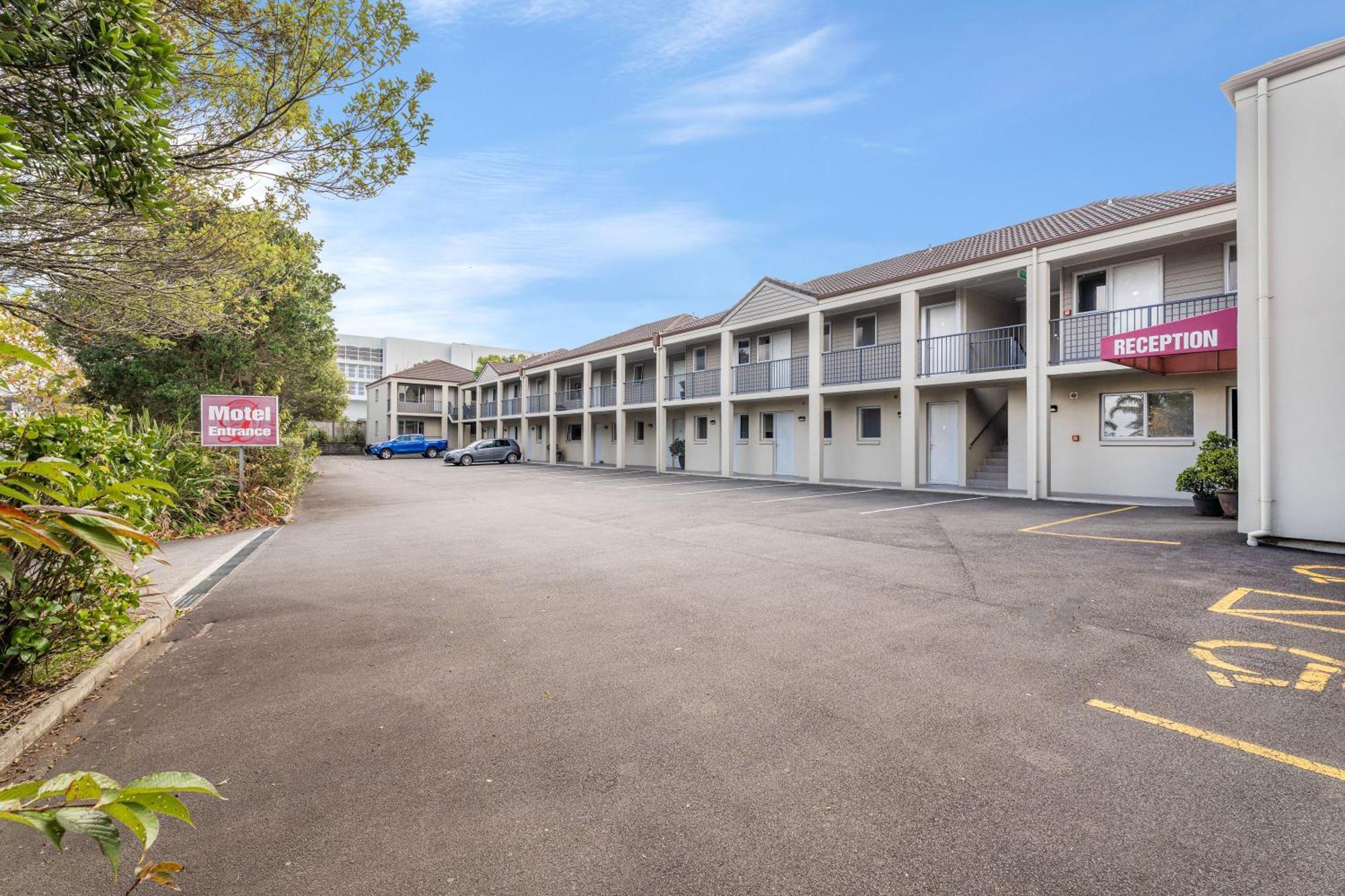 Dannemora Motor Inn Auckland Extérieur photo